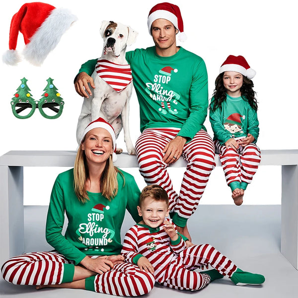 Xmas Letter Print Pajama Set – Matching loungewear for the whole family, comfy and festive!